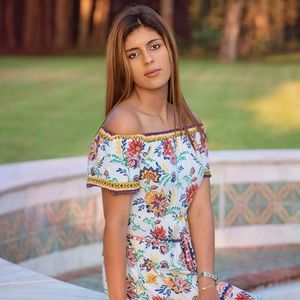 Meet your Posher, Daniela